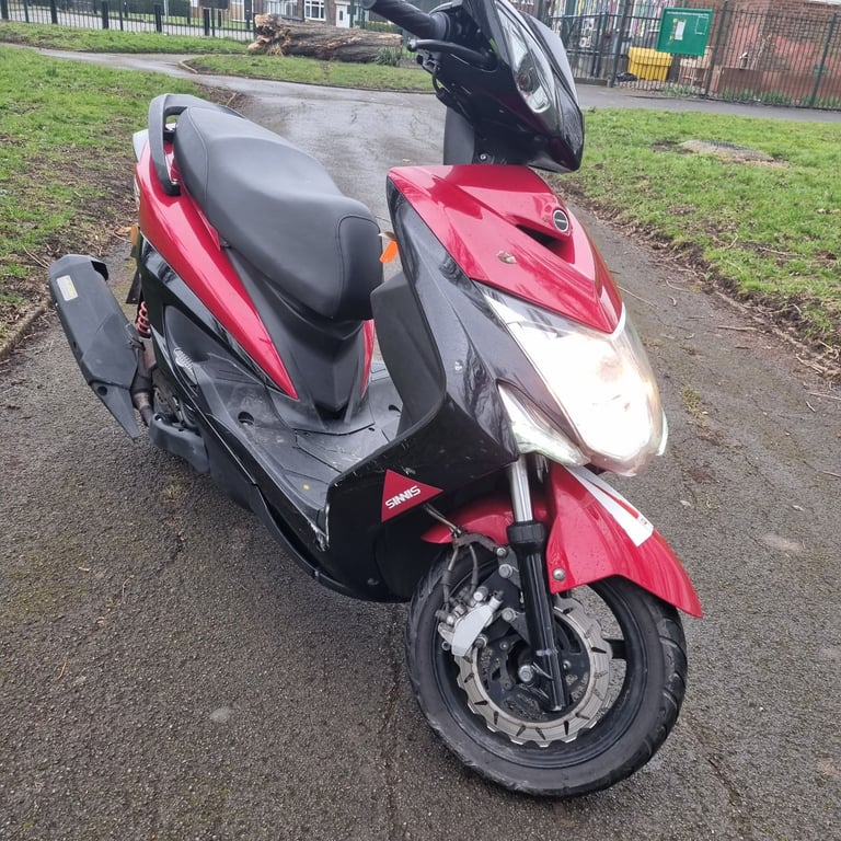 Sinnis, HERO, 2021, 125 (cc)