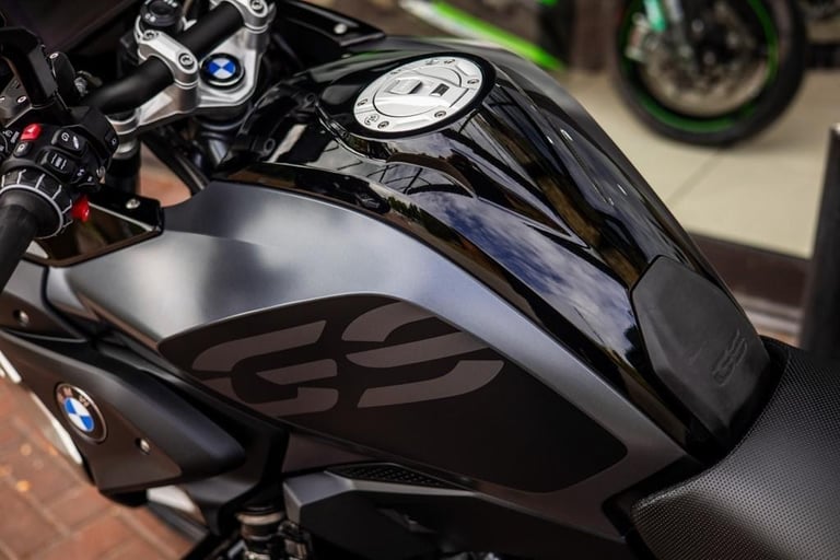 BMW R 1250 GS TRIPLE ! LUGGAGE ! STUNNING