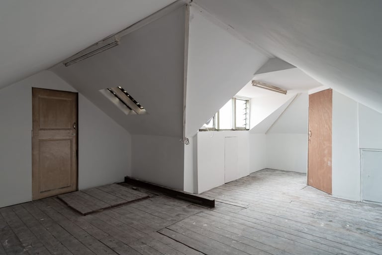 Charming Loft Studio Workspace for Creatives | 20% Off | Leyton, E10