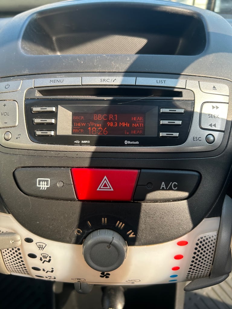 Citroen, C1, Hatchback, 2013, Manual, 998 (cc), 5 doors