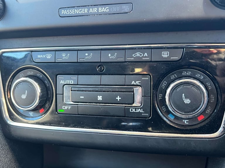 2014 Skoda Superb 1.6 TDI SE GreenLine III Estate 5dr Diesel Manual Euro 5 (s/s) (105 ps) Estate ...