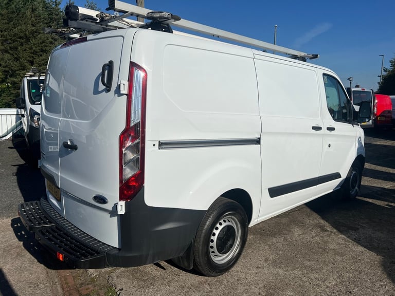 2016 Ford Transit Custom 2.0 TDCi 105ps Low Roof Van PANEL VAN Diesel Manual