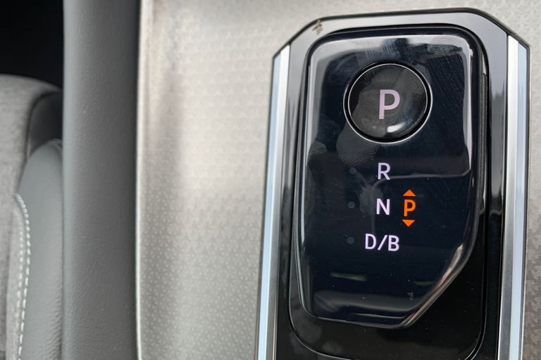 2025 Nissan Qashqai 1.5 E-Power N-Connecta [Glass Roof] 5dr Auto Hatchback Hybrid Automatic