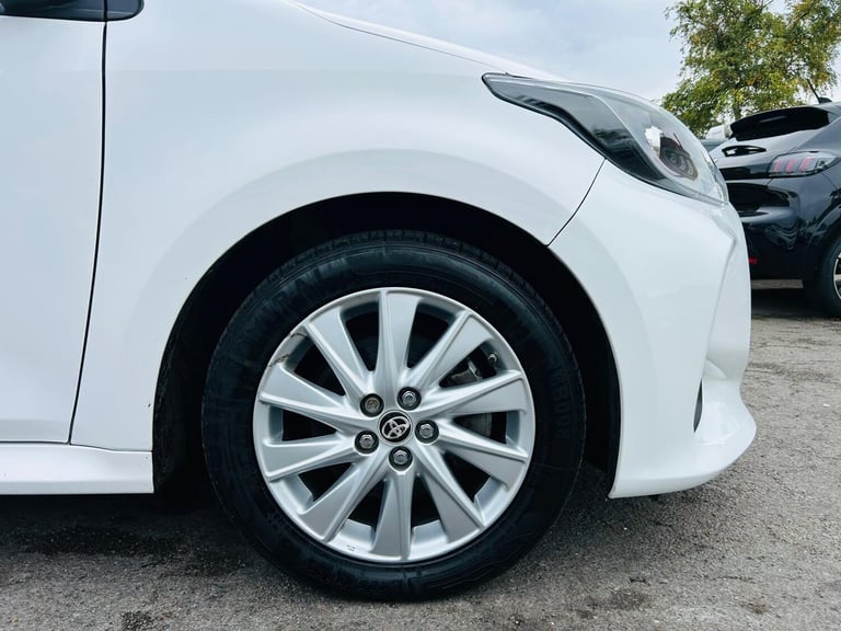 2022 Toyota Yaris 1.5 VVT-h Icon E-CVT Euro 6 (s/s) 5dr HATCHBACK Petrol/Electric Hybrid Automatic