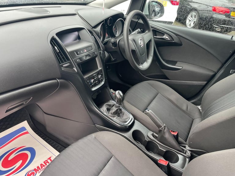 2014 Vauxhall Astra 1.3 CDTi ecoFLEX Exclusiv Hatchback 5dr Diesel Manual Euro 5 (s/s) (95 ps) HA...