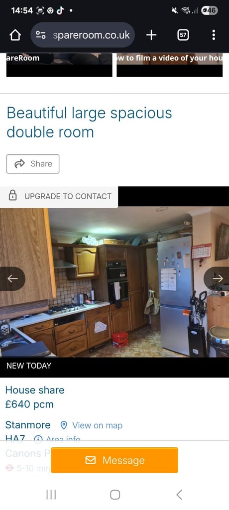 Spacious double room in shared house