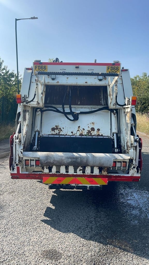 2017 (66) LEYLAND DAF LF 260 REFUASE TRUCK. GARWOOD BODY. FULL TRADE LIFT