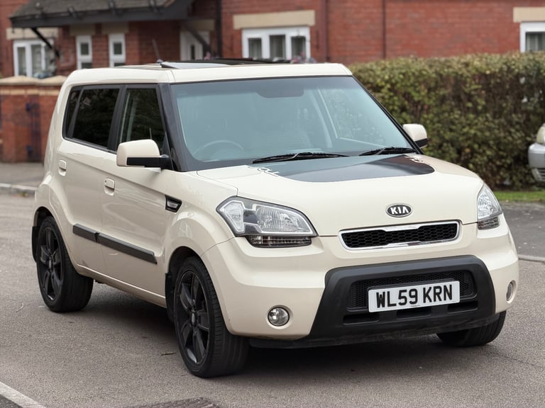 Kia, SOUL, Hatchback, 2010, Manual, 1582 (cc), 5 doors