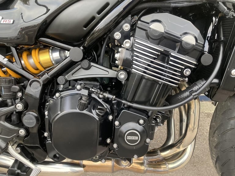 KAWASAKI Z900 RS SE - LOW MILES - MAIN STAND - COWL - GRAB RAIL - RAD GUARD 