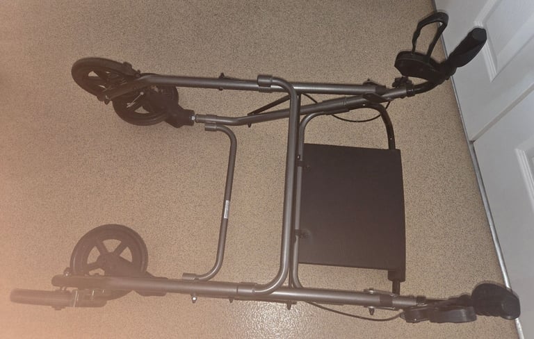 Performance health mobility walker 4 wheeled foldable mobility rolator 