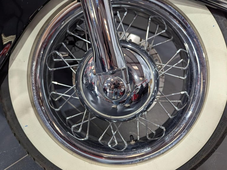 2013 Harley-Davidson Softail 1690 FLSTN Deluxe