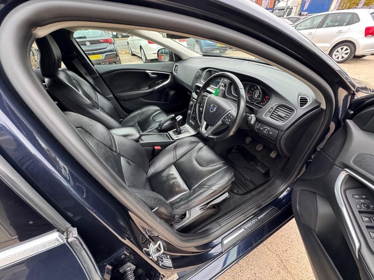 2016 Volvo V40 2.0 D3 SE Lux Nav Euro 6 (s/s) 5dr HATCHBACK Diesel Manual