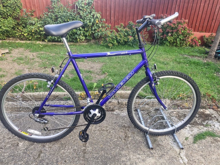  MENS GENTS ADULTS RALEIGH 26 INCH WHEELS 21 INCH FRAME 18 SPEED BIKE BICYCLE
