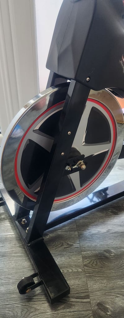 JLL IC300 Indoor Spin Bike – 18kg Flywheel – Home Gym Exercise Bike l spinning bike 