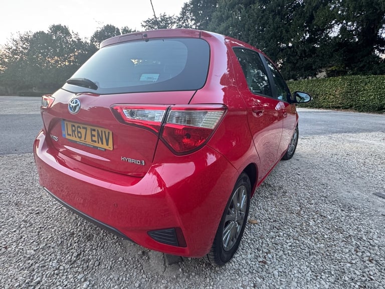 2017 Toyota Yaris 1.5 Hybrid Icon Tech 5dr CVT HATCHBACK Petrol/Electric Hybrid Automatic