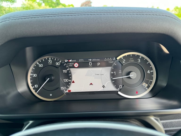 2023 Land Rover Defender 90 3.0 D250 MHEV Hard Top Fuji White - 14,825 Miles 