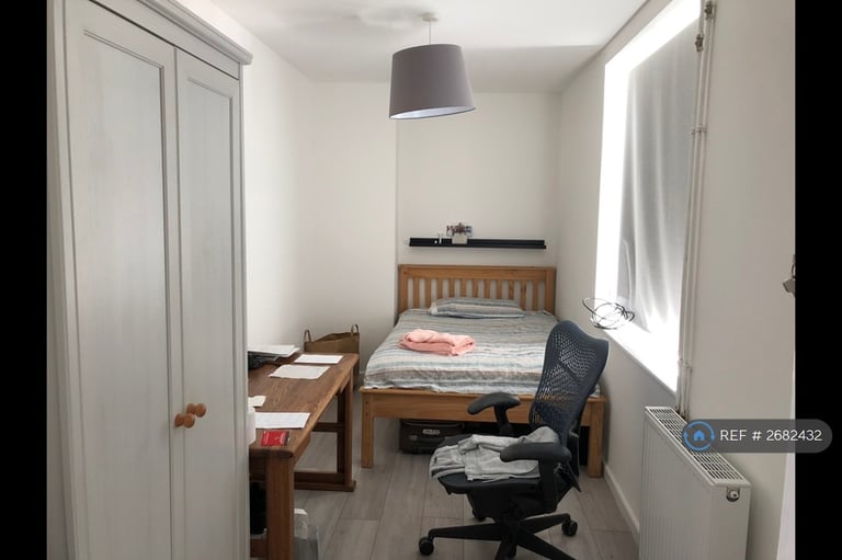 6 bedroom house in Haycombe Drive, Bath, BA2 (6 bed) (#2682432)