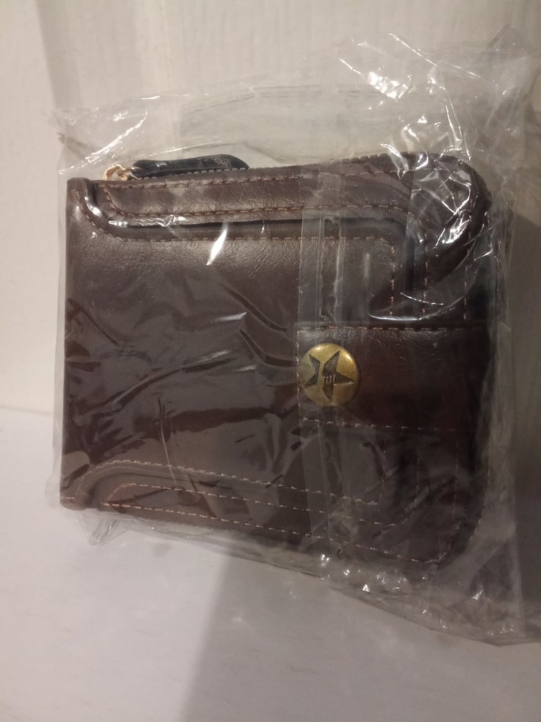 image for Brand New Men's Leather Wallet