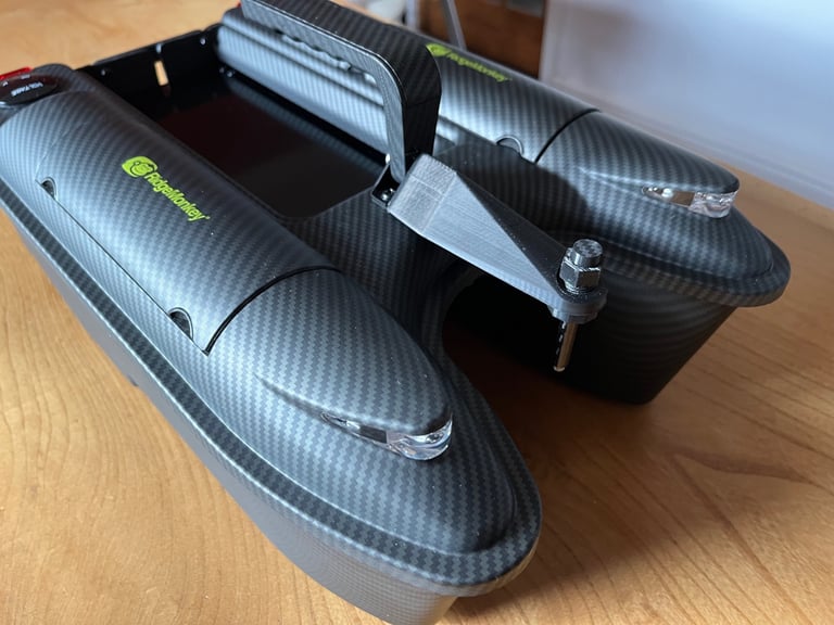 image for Ridgemonkey hunter bait boat & deeper chirp+2 long range kit