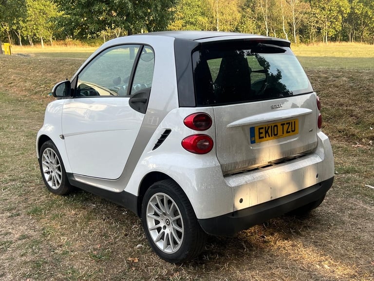 2010 smart fortwo CDI Passion 2dr Softouch Auto [Luxury Pack] [2010] COUPE Diesel Automatic