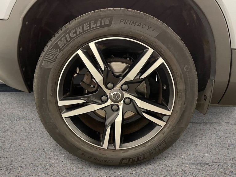 2019 Volvo XC40 1.5 T3 R-Design SUV 5dr Petrol Manual Euro 6 (s/s) (156 ps) ESTATE Petrol Manual
