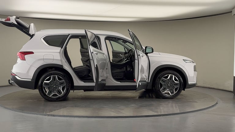 2021 Hyundai Santa Fe 1.6 T-GDi 13.8kWh Ultimate SUV 5dr Petrol Plug-in Hybrid Auto 4WD Euro 6 (s...