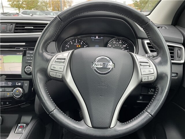 2017 Nissan Qashqai 1.6 DiG-T N-Connecta 5dr Hatchback Petrol Manual