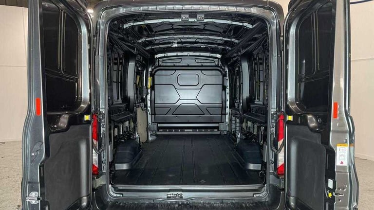  Ford E-Transit 135kW 68kWh H2 Trend Van Auto Medium Roof Van Electric Automatic