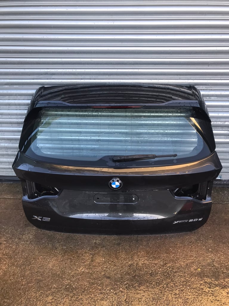 BMW X3 G01 REAR TAILGATE COMPLETE  IN MINERAL GREY 
