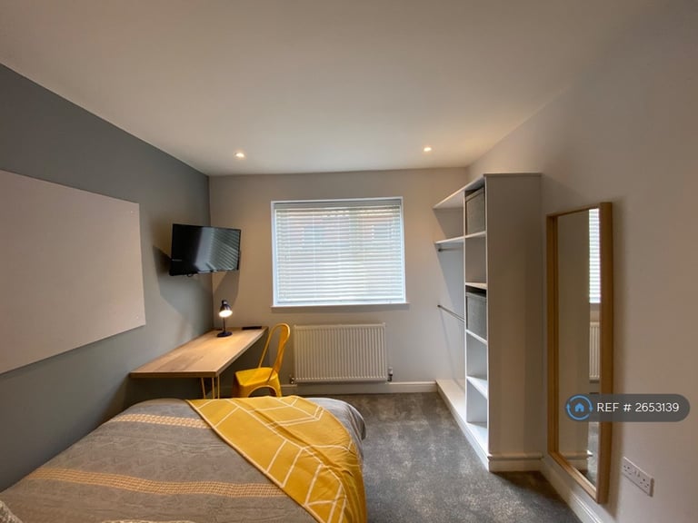 6 bedroom house in Nicander Road, Liverpool, L18 (6 bed) (#2653139)