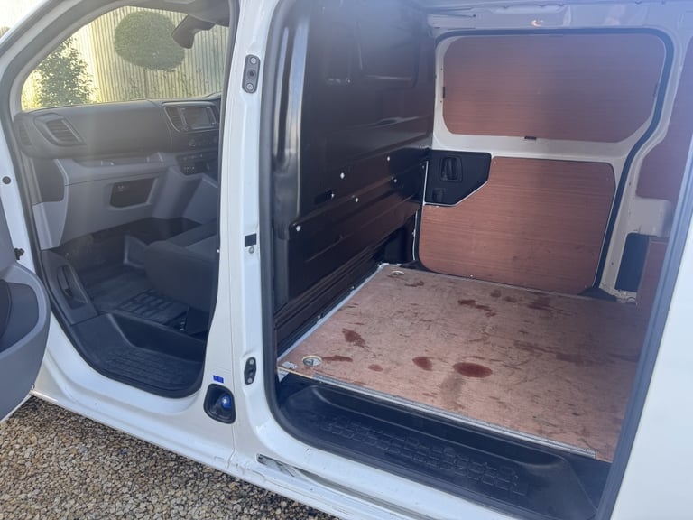 2022 Vauxhall Vivaro 1.5 L1H1 F2700 DYNAMIC S/S Manual Panel Van Diesel Manual