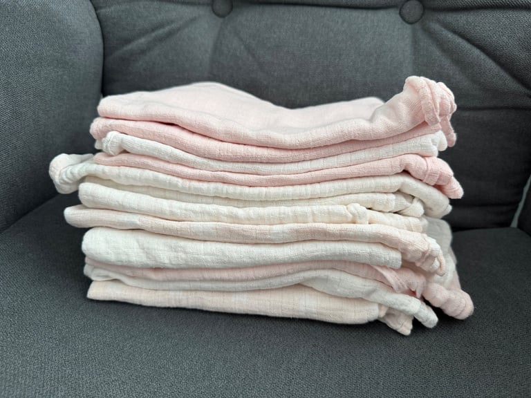 image for 12x mothercare pink/white muslin squares