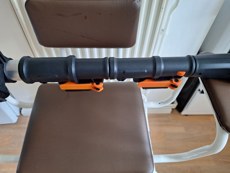 20v WORX extendable hedge trimmer 