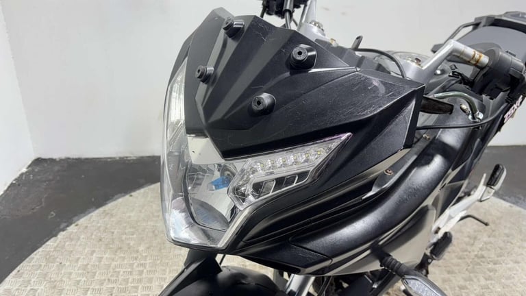 Lexmoto ZSX 125 Naked Petrol Manual Euro 4 (10 ps)