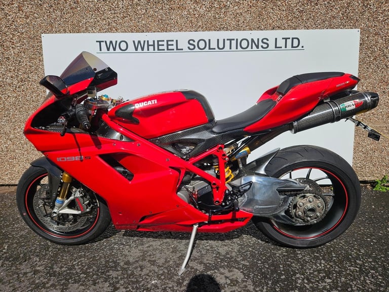 Ducati 1098s in outstanding condition 