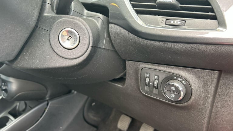 2019 Vauxhall Corsa 1.4i Design Hatchback 5dr Petrol Manual Euro 6 (s/s) (90 ps) HATCHBACK Petrol...