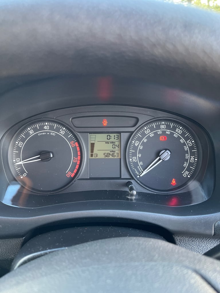 Skoda, ROOMSTER, MPV, 2010, Manual, 1390 (cc), 5 doors