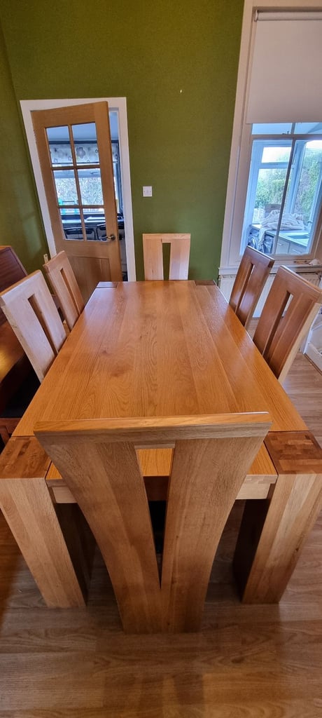 image for OAK DINNING TABLE AND CHAIRS