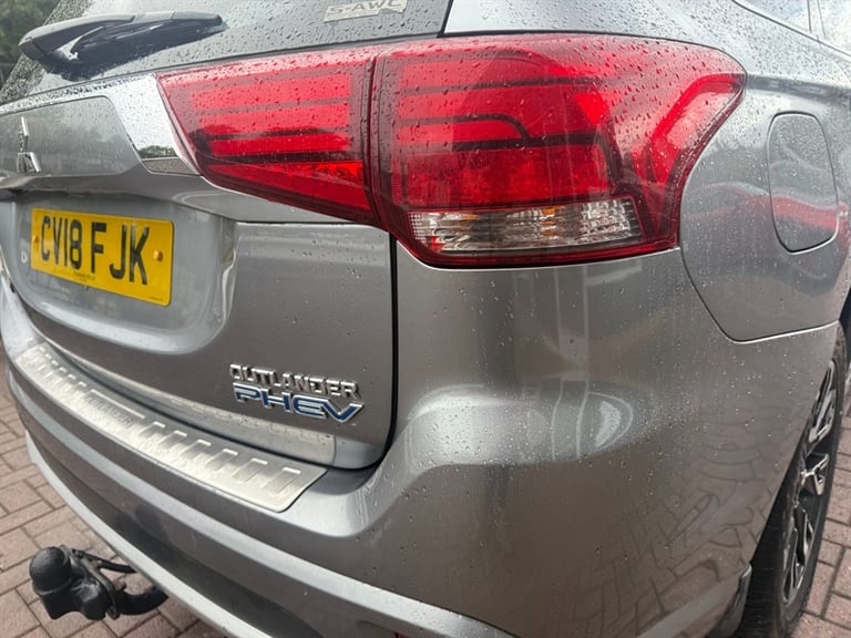 2018 Mitsubishi Outlander 2.0h 12kWh 4h SUV 5dr Petrol Plug-in Hybrid CVT 4WD Euro 6 (s/s) (200 p...