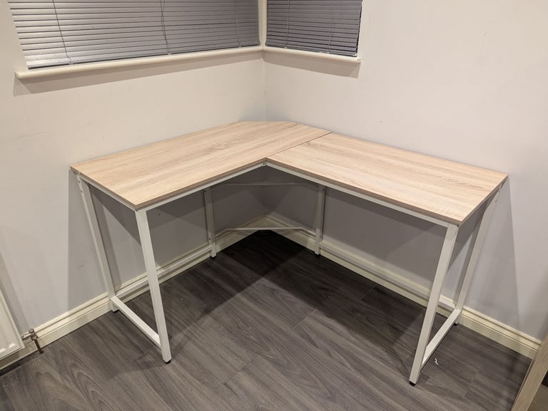Corner Desk. Gaming/Computer/Study