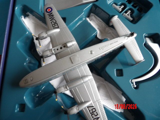 Corgi 1:144 Scale 47205 Military Avro York  RAF  