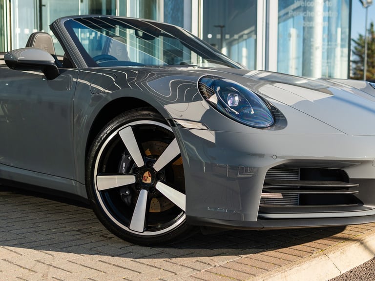 2024 Porsche 911 3.0T 992 Carrera Convertible 2dr Petrol PDK Euro 6 (s/s) (394