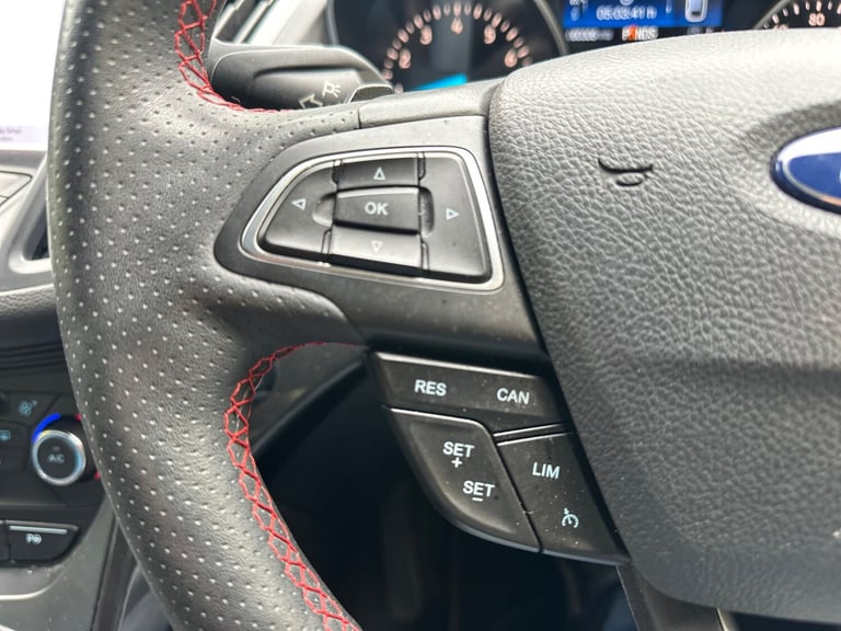 2019 Ford Kuga 1.5 EcoBoost 176 ST-Line 5dr Auto HATCHBACK Petrol Automatic