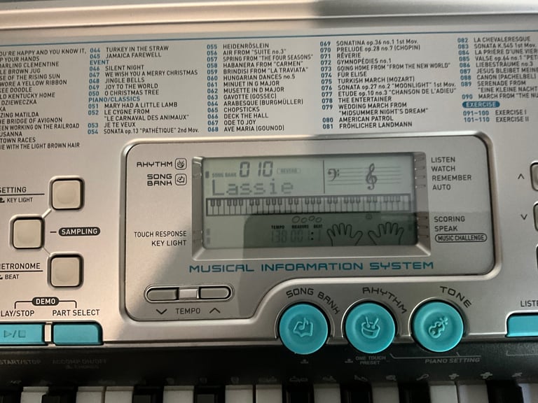 Casio keyboard and stand in good condition 
