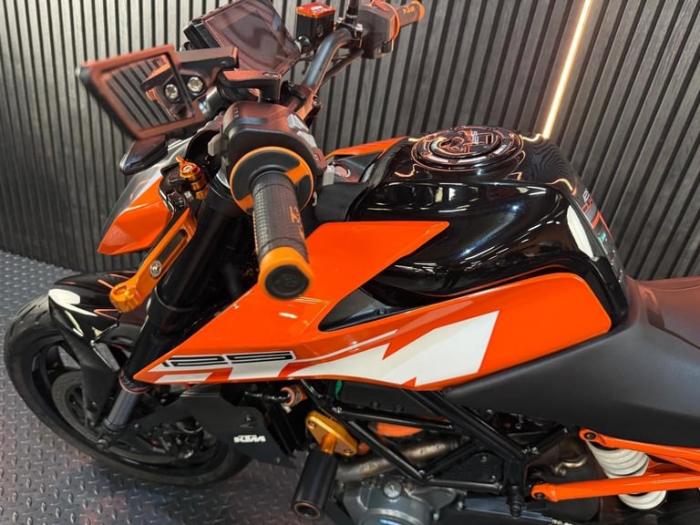 2020 KTM 125 Duke 125 Euro 4