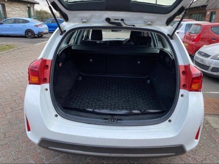 Toyota, AURIS, Estate, 2013, Other, 1798 (cc), 5 doors