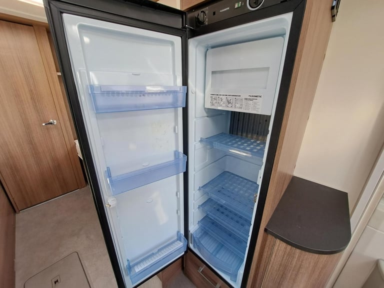 2020 Bailey Unicorn Cadiz Black Edition