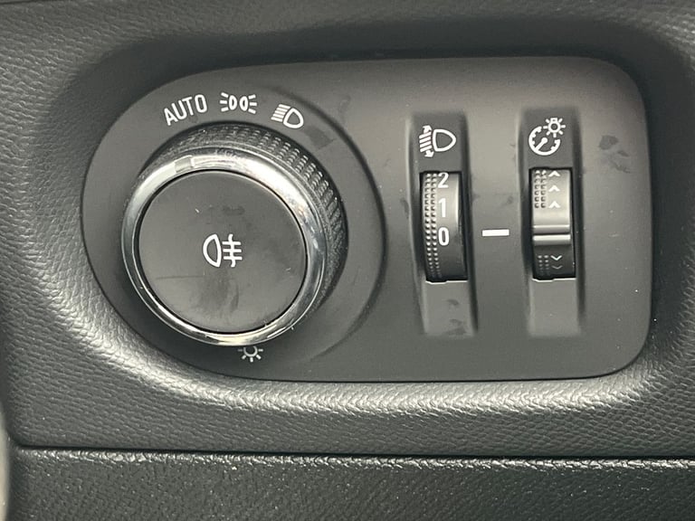  Vauxhall Mokka 1.2 Turbo Se Edition Suv 5dr Petrol Manual Euro 6 s/s 100 Ps