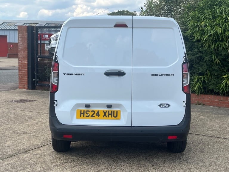  Ford Transit Courier 1.5 EcoBlue Leader Van Diesel