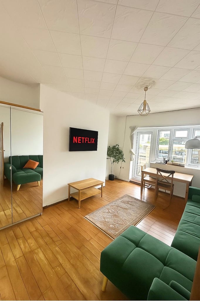 Shoreditch 2 bed, king size